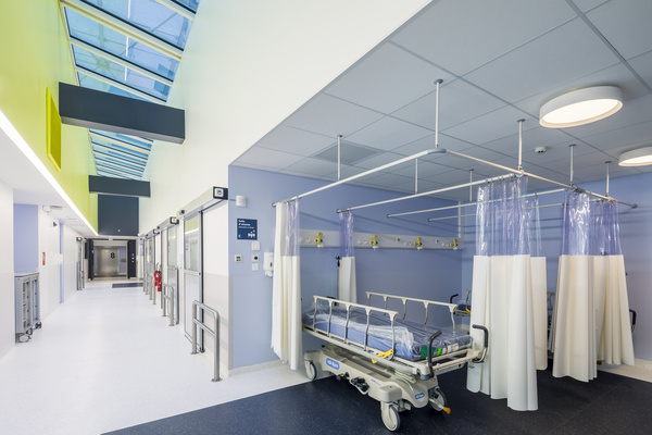 Michel Rémon & Associés - HCL - Ouverture des nouvelles urgences de l'hôpital Lyon Sud